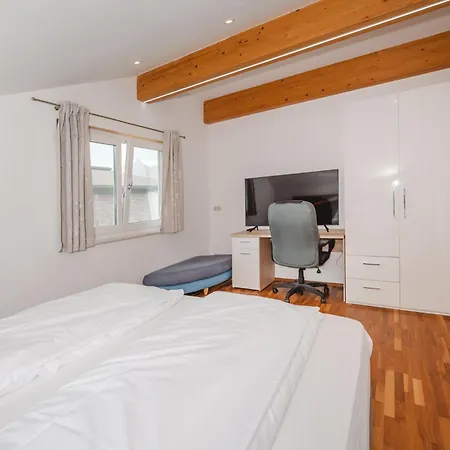 Vakantiehuis Franz By Interhome